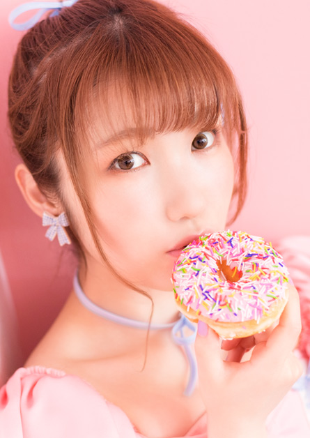 内田彩