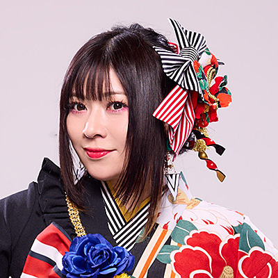 鈴華ゆう子