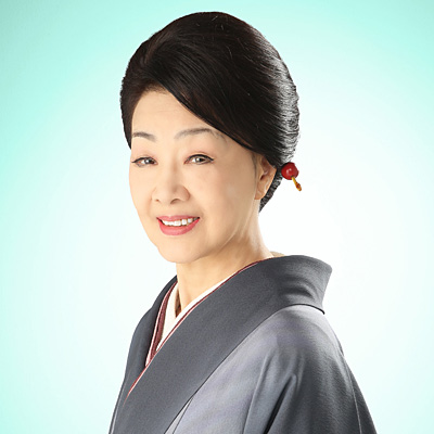 金田たつえ