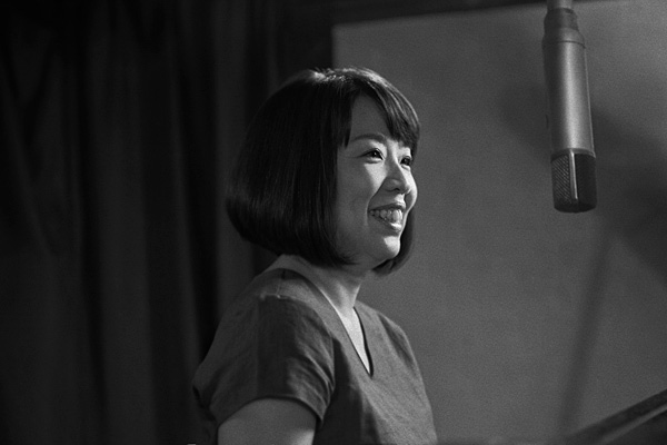 プロフィール 浜田真理子 日本コロムビアオフィシャルサイト