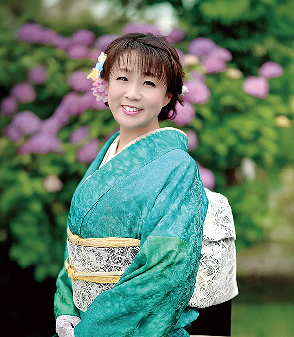 結城さおり