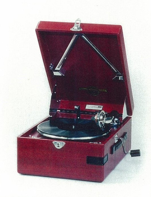 最後に発売した蓄音器(G-241)