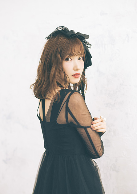 内田彩